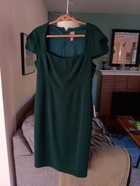 NWT!!!! Vince Camuto Emerald Green Square-Neck Midi Dress